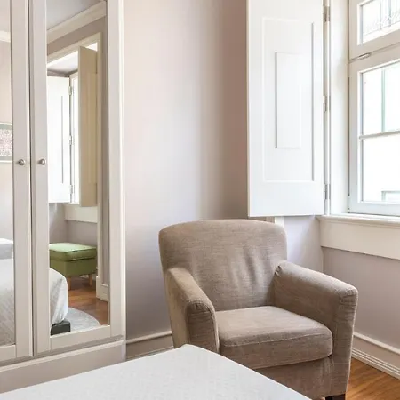Plum Guide - Pen & Parchment Apartamento Lisboa